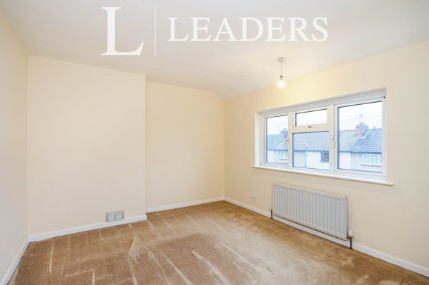 3 bedroom mid-terrace to rent Upper Fant Road - Photo 1