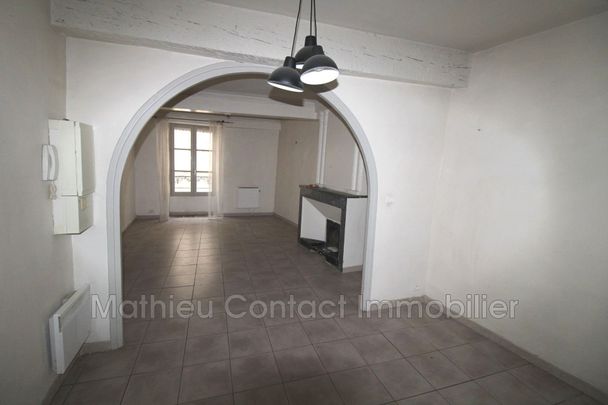 Ecusson, Location appartement 2 pièces 44 m² - Photo 1