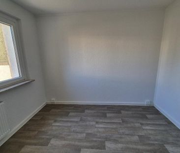 +++Ganz neu saniert - mit Aufzug - schöner Ausblick+++ - Photo 2