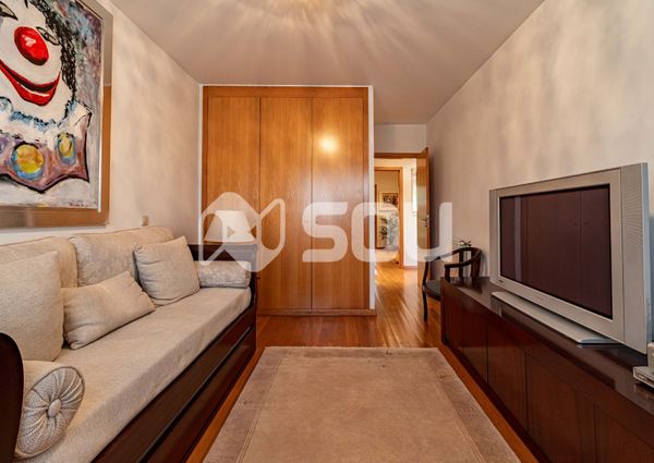 Apartamento T4 em Porto