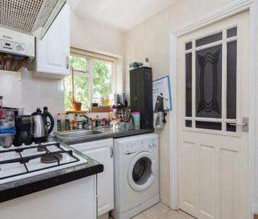 Studio to rent - Photo 6