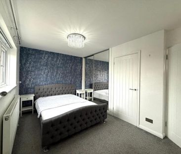 3 bedroom semi-detached house to rent - Photo 4