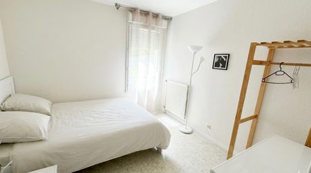 Appartement T2 SURESNES à louer - Photo 2