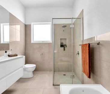 20 Henty Street, Brunswick VIC 3056 - House For Rent | Domain - Photo 6