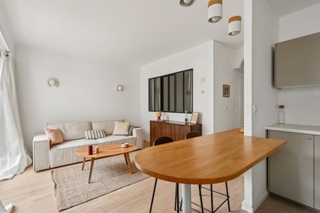 Superbe deux pièces rénové - Passy/Trocadéro (BAIL CODE CIVIL) - Photo 2