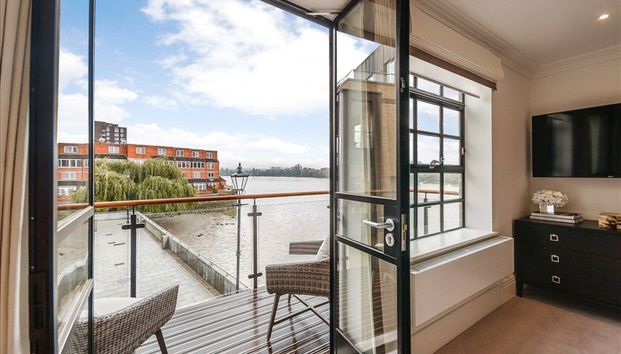 Palace Wharf, Rainville Road, London - Photo 1