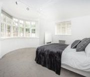 3 bedroom flat to rent - Photo 3