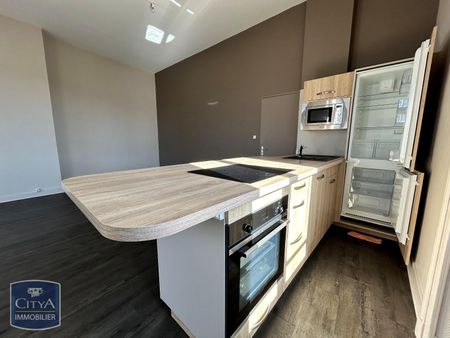 Location Appartement 3 pièces 72m² NIORT 79000 - Photo 4