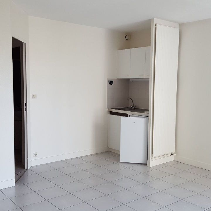 Appartement Joue Les Tours 1 pièce(s) 30.21 m2 - Photo 1