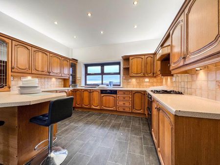 3 bedroom detached house to rent - Photo 4