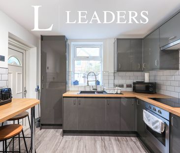 4 bedroom house to rent Clough Road, S1 - Photo 1