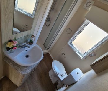 2 bed Park Home in St. Osyth , Clacton-on-Sea, CO16 8SA - Photo 1