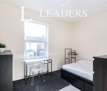 4 bedroom house to rent - Photo 3