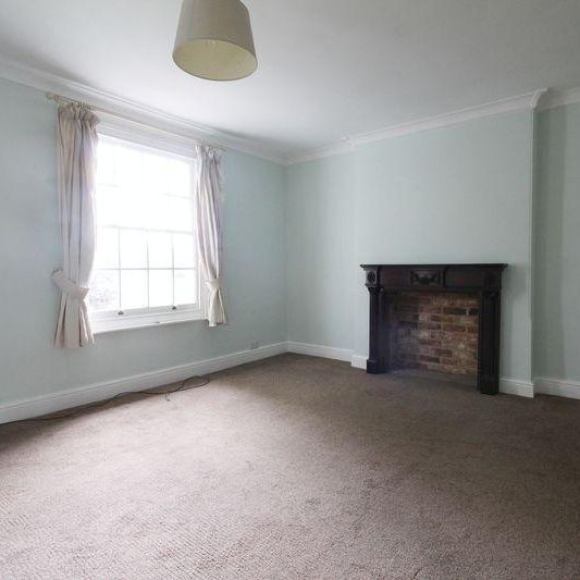 2 bedroom maisonette to rent - Photo 1