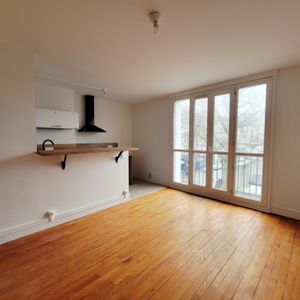 Location Appartement 1 pièce 27m² - Photo 2