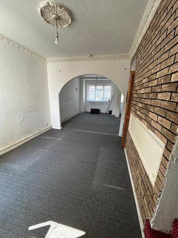 2 bedroom terraced house to rent - Photo 3