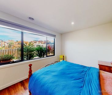 4 Bed, 2 Bath - Photo 3