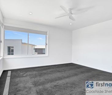 Spacious Home with Ocean Views! - Photo 5