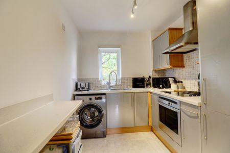 2 bedroom flat to rent - Photo 4