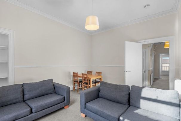 4 bedroom flat to rent - Photo 1