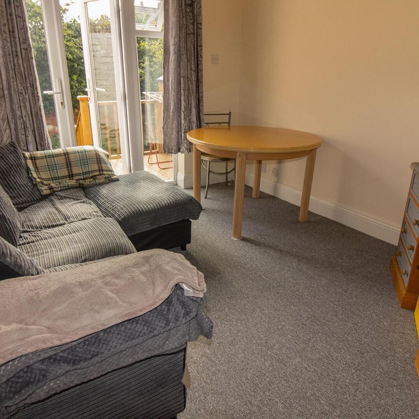 Sykefield Avenue, Leicester - Photo 1