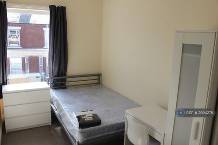 5 bedroom terraced house to rent - Photo 3