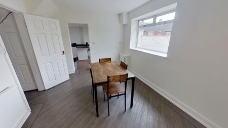 2 bedroom semi-detached house to rent - Photo 3
