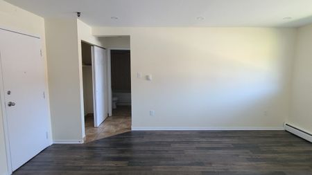 223 Windmill Road Dartmouth | Waterfront 1-Bedrooms | Openings for September 1st $1,550/Month – Premium Scenic Living - Photo 2