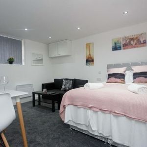 Bayswater Place, Leeds - Photo 2
