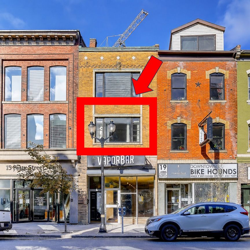 For Lease - 17 John Street Unit# 2nd Floor, Hamilton, Ontario - Photo 1