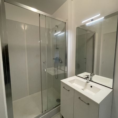 Location Appartement 2 pièces 45m² CASTRES 81100 - Photo 4