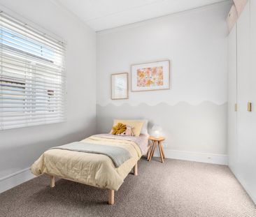 Californian Charm Meets Contemporary Brilliance - Photo 6