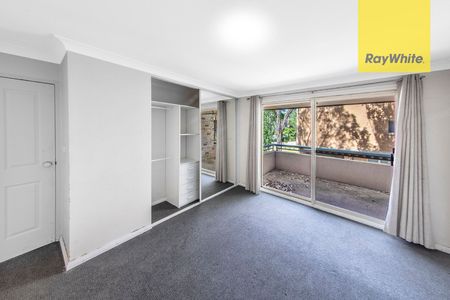 RECENTLY UPDATED TWO BEDROOM APARTMENT ON FRINGE OF PARRAMATTA CBD - MUST VIEW - Photo 5