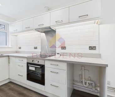 High Street, Kelvedon - Photo 5