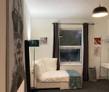 Room in a Shared House, Forest Road, E17 - Photo 2