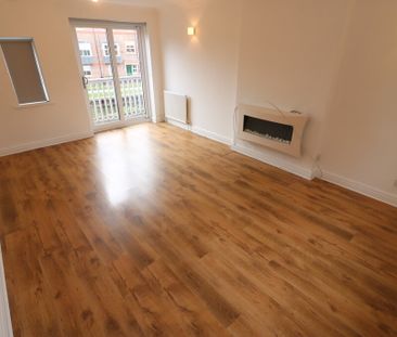 Gillyon Close, - Photo 2