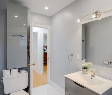 For Lease - 302 Avenue Road Unit# Main (Upper Level), Newmarket, On... - Photo 5