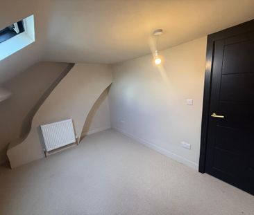 4 bedroom terraced house to rent - Photo 3