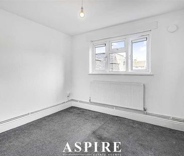 Purley Way, Westcliff-on-sea, SS0 - Photo 2