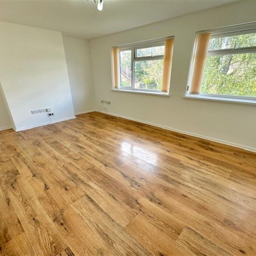 Charnwood Crescent, Chandlers Ford, SO53 - Photo 1