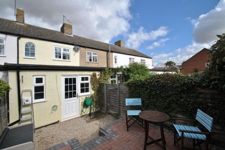 2 bedroom cottage to rent - Photo 3