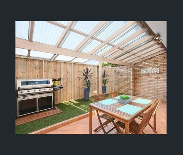 Water Front Living - Photo 3