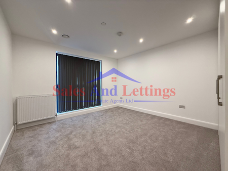 1 bedroom flat to rent - Photo 3