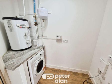 Upper Dock Street, Newport, NP20 - Photo 4