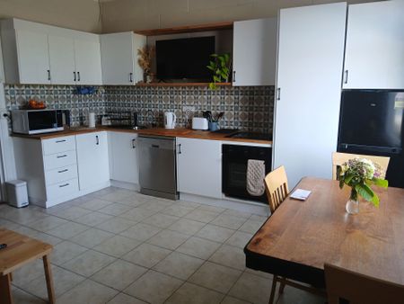 Live the Beach Lifestyle at Popular Port Noarlunga&excl; - Photo 2