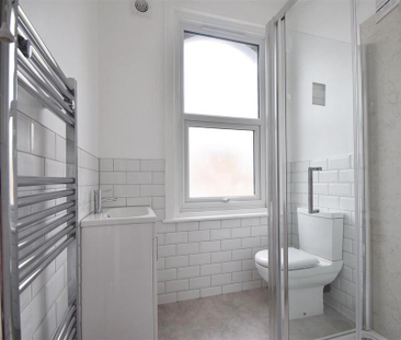 2 bedroom flat to rent - Photo 3 | Rentumo