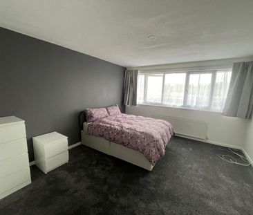 1 bedroom property to rent Ramsons Avenue, Conniburrow, Milton Keyn... - Photo 1