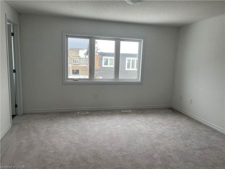 For Lease - 111 Molozzi Street, Erin, Ontario - Photo 4