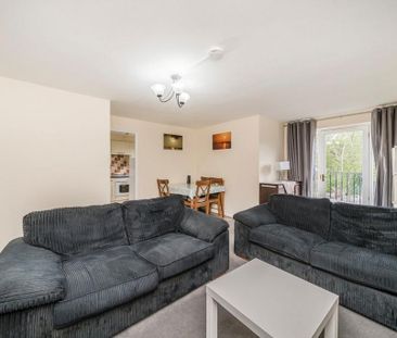 2 bedroom flat to rent - Photo 3