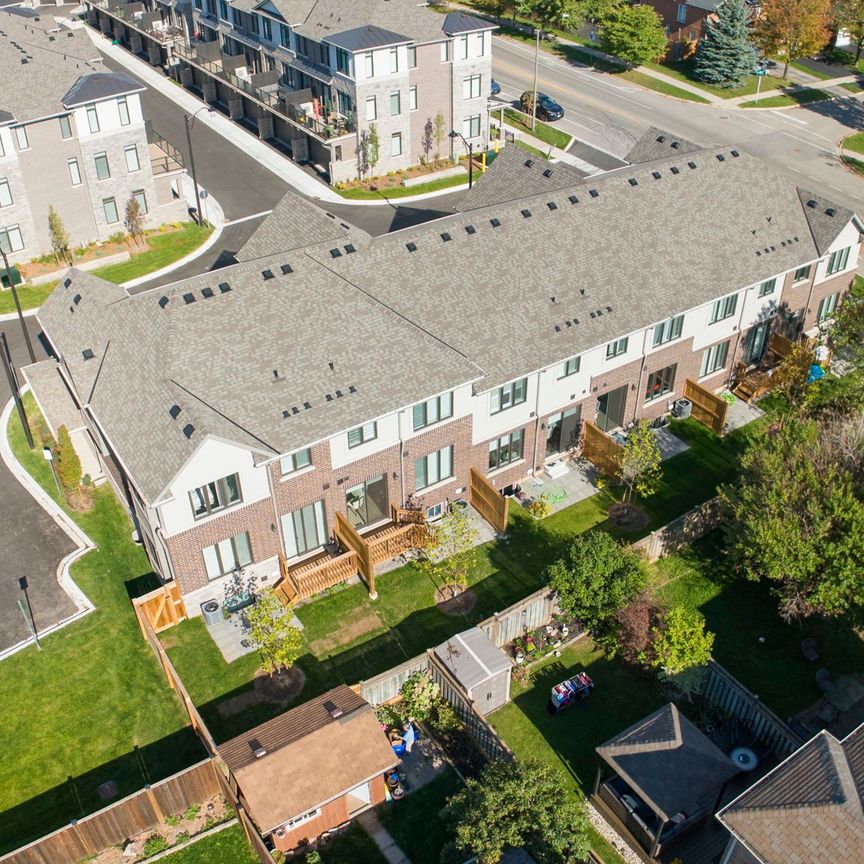 For Lease - 2745 Westoak Trails Boulevard Unit# 5, Oakville, Ontario - Photo 1